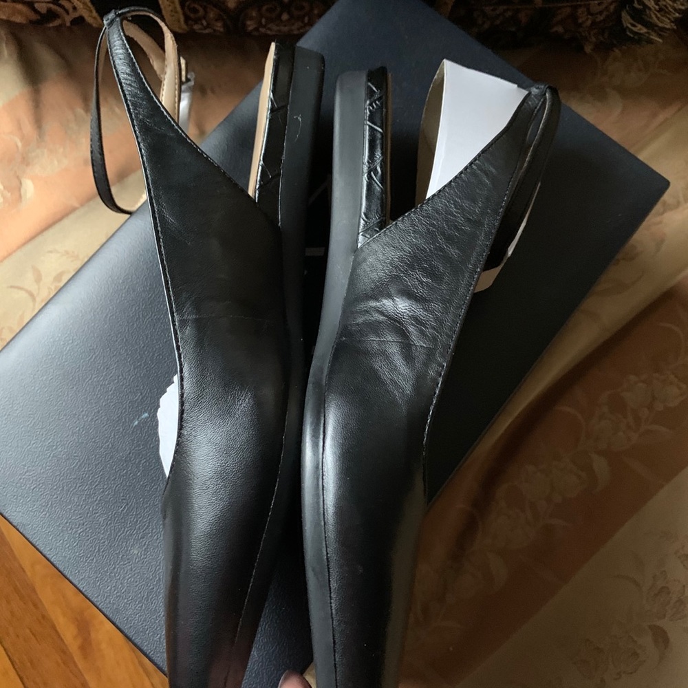 Shoes - Picture 4 of 7